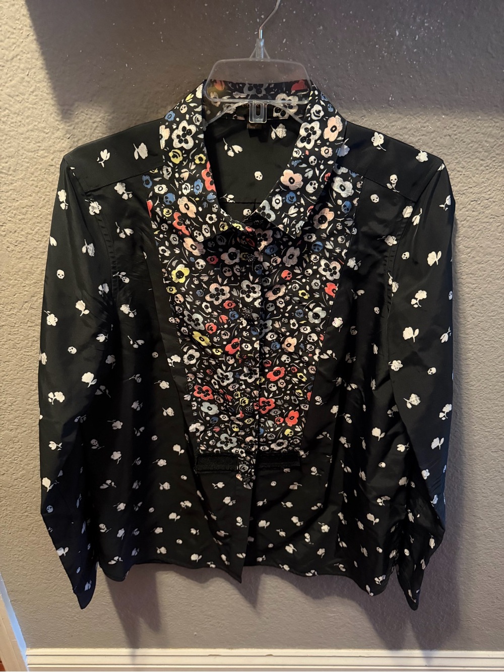 Coach New York Skull Floral Blouse M Dark Gothic Floral Viscose Jeweled Buttons